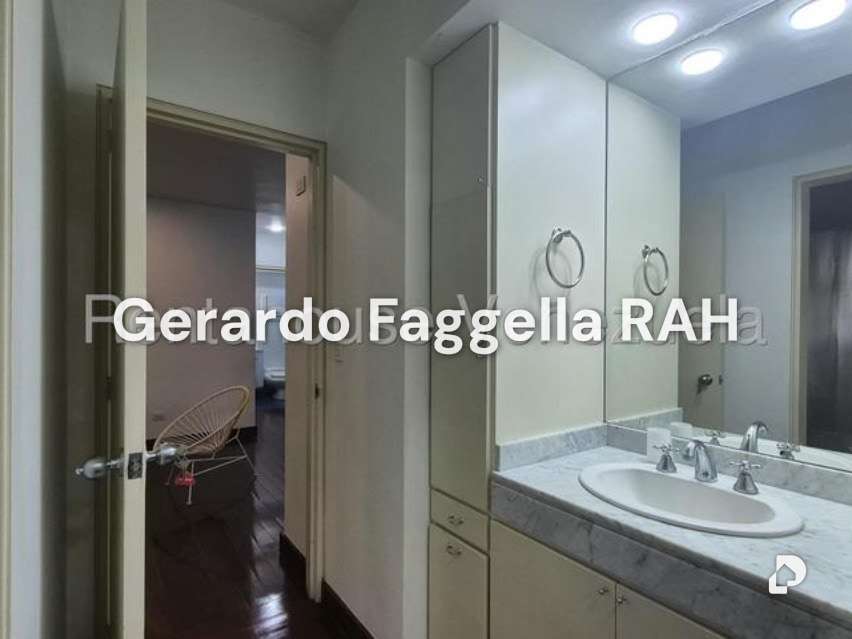 Apartamento en El Rosal, Caracas – 6