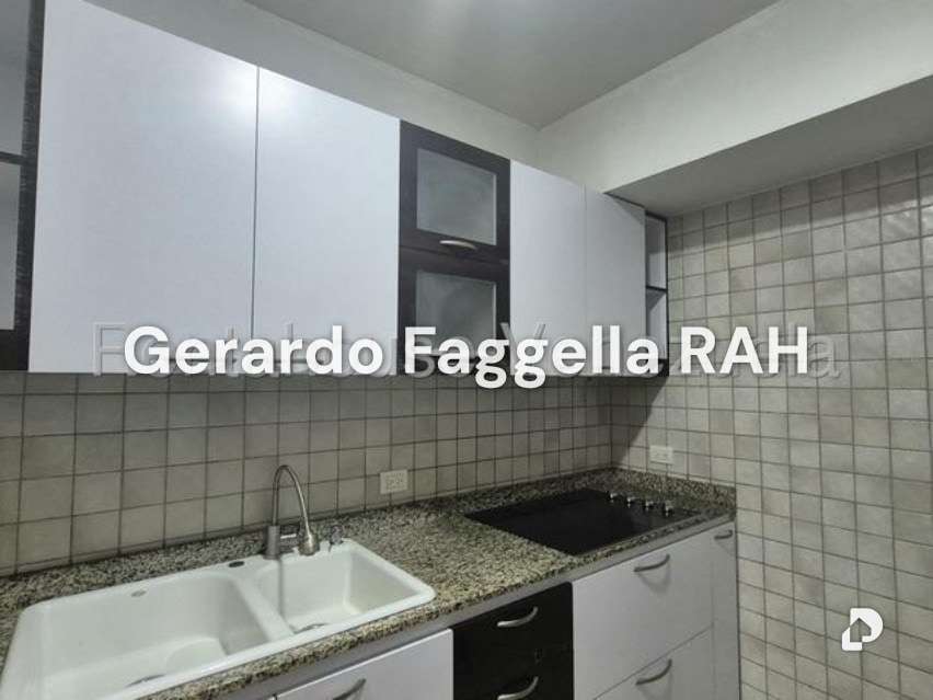 Apartamento en El Rosal, Caracas – 2