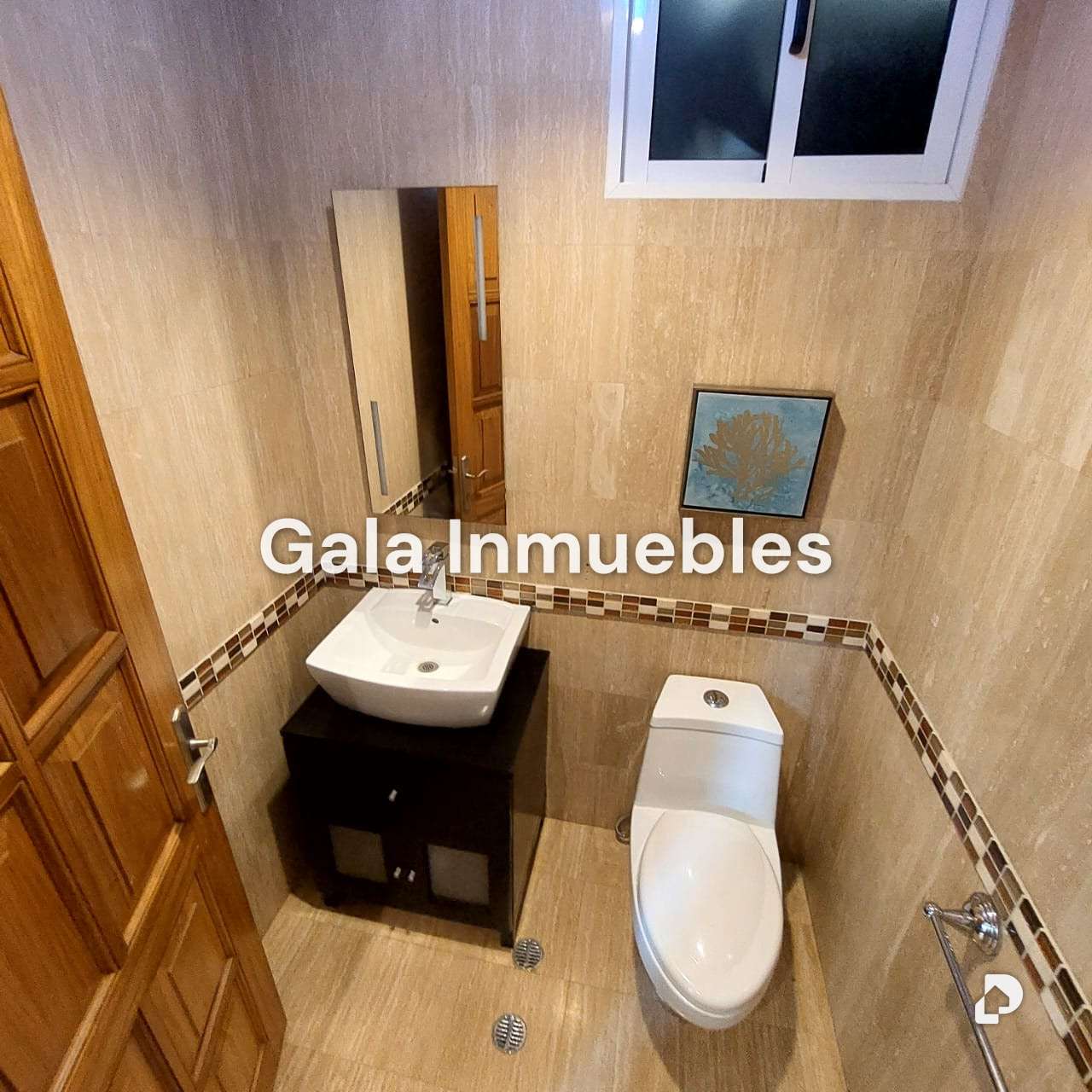 Casa en La Lagunita, Caracas – 23