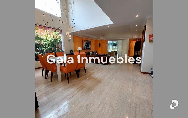 Casa en La Lagunita, Caracas – 11