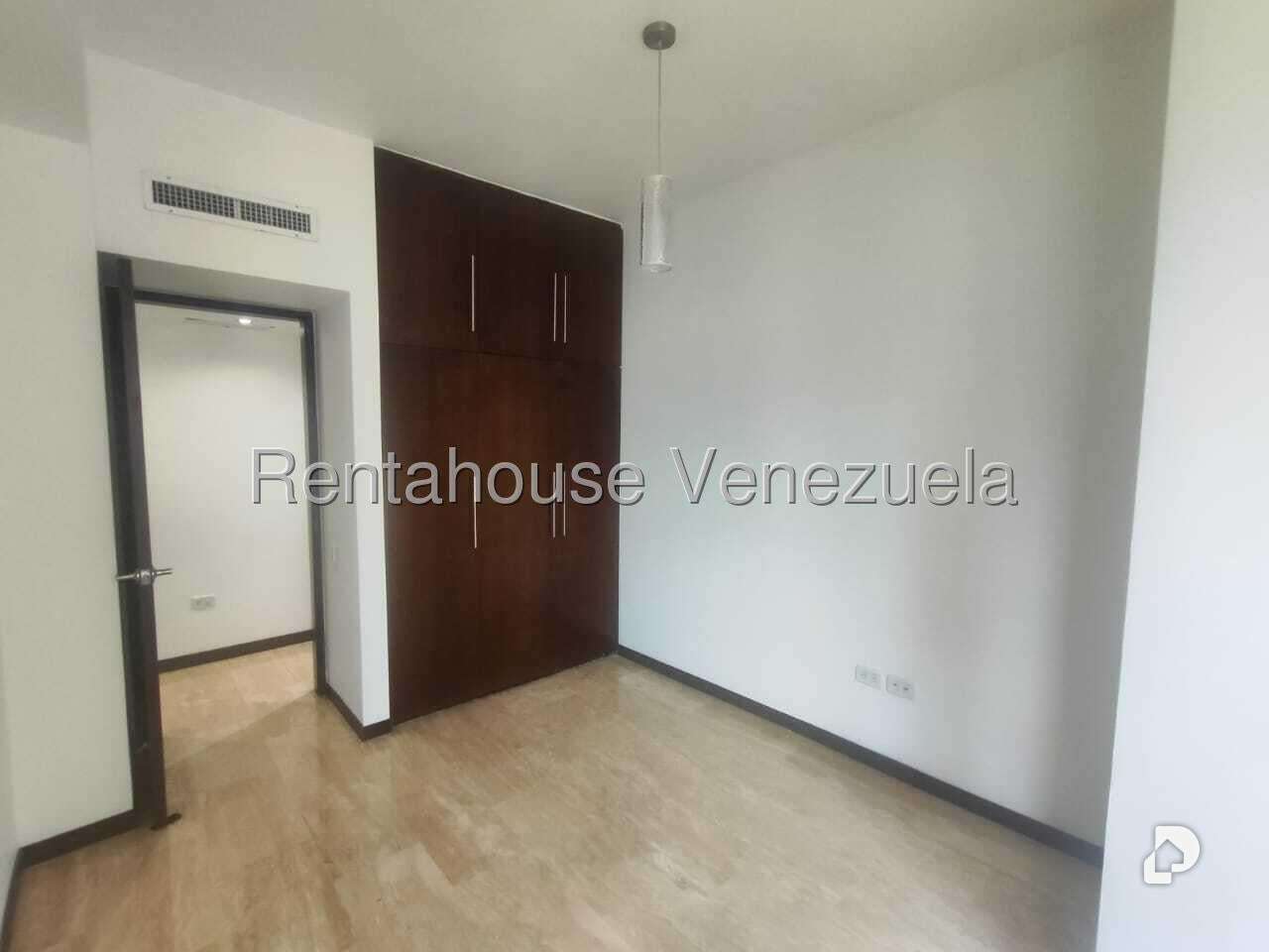 Apartment in Las Mesetas de Santa Rosa de Lima, Caracas – 20