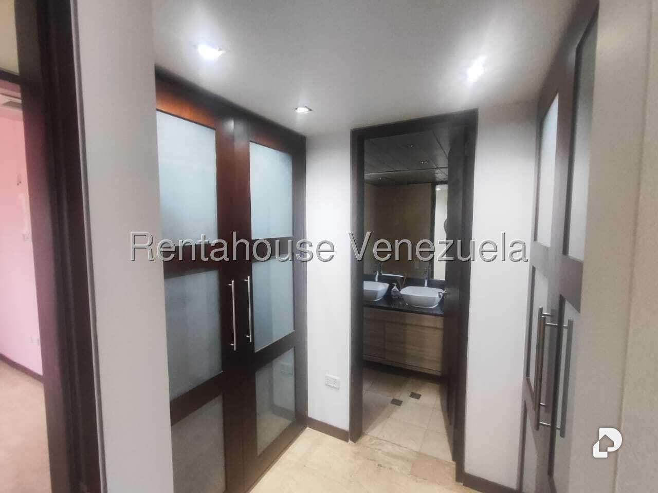 Apartment in Las Mesetas de Santa Rosa de Lima, Caracas – 16