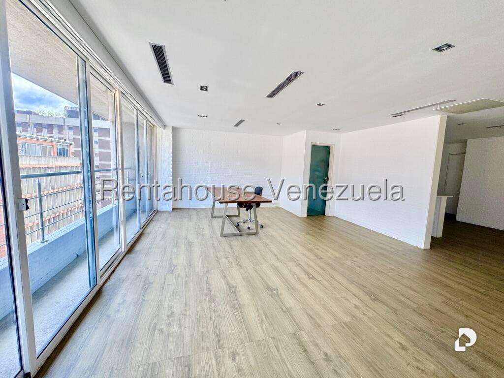 Local comercial en El Rosal, Caracas – 11