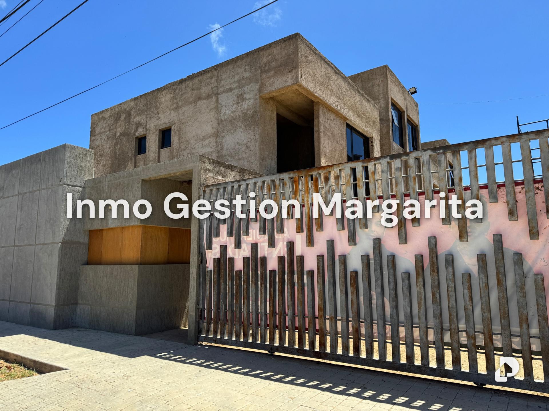 Townhouse en Jorge Coll, Pampatar – 2