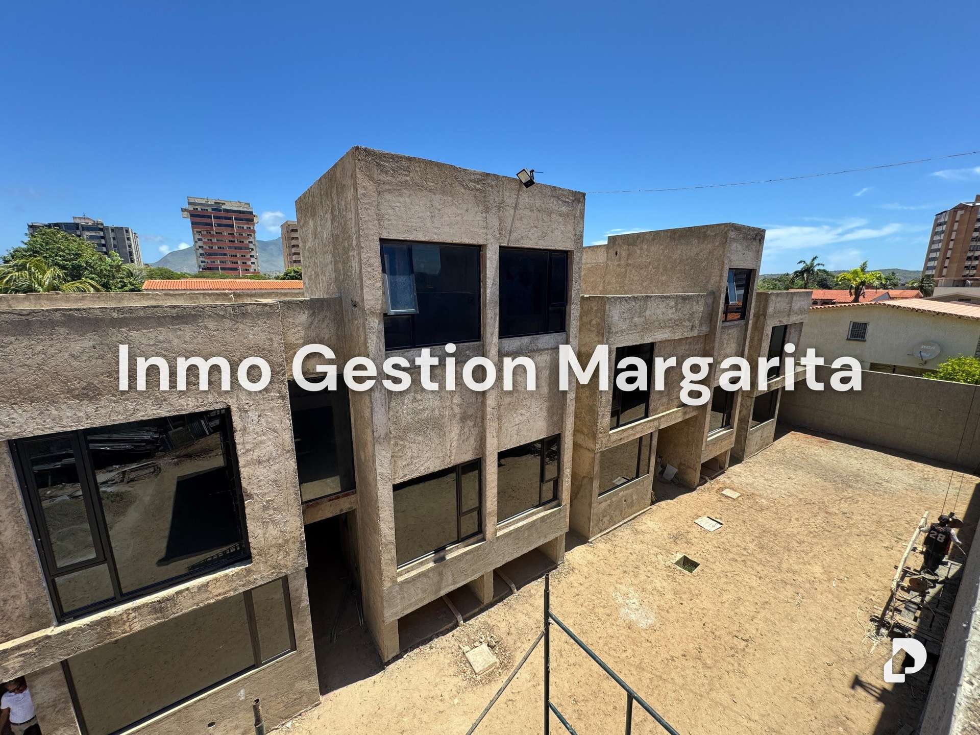 Townhouse en Jorge Coll, Pampatar – 12