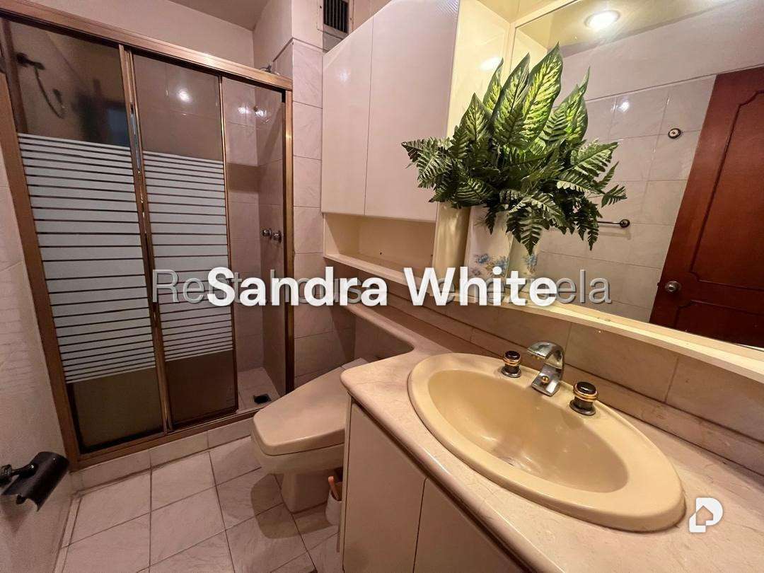 Apartamento en Urbanizacion Miranda, Caracas – 11