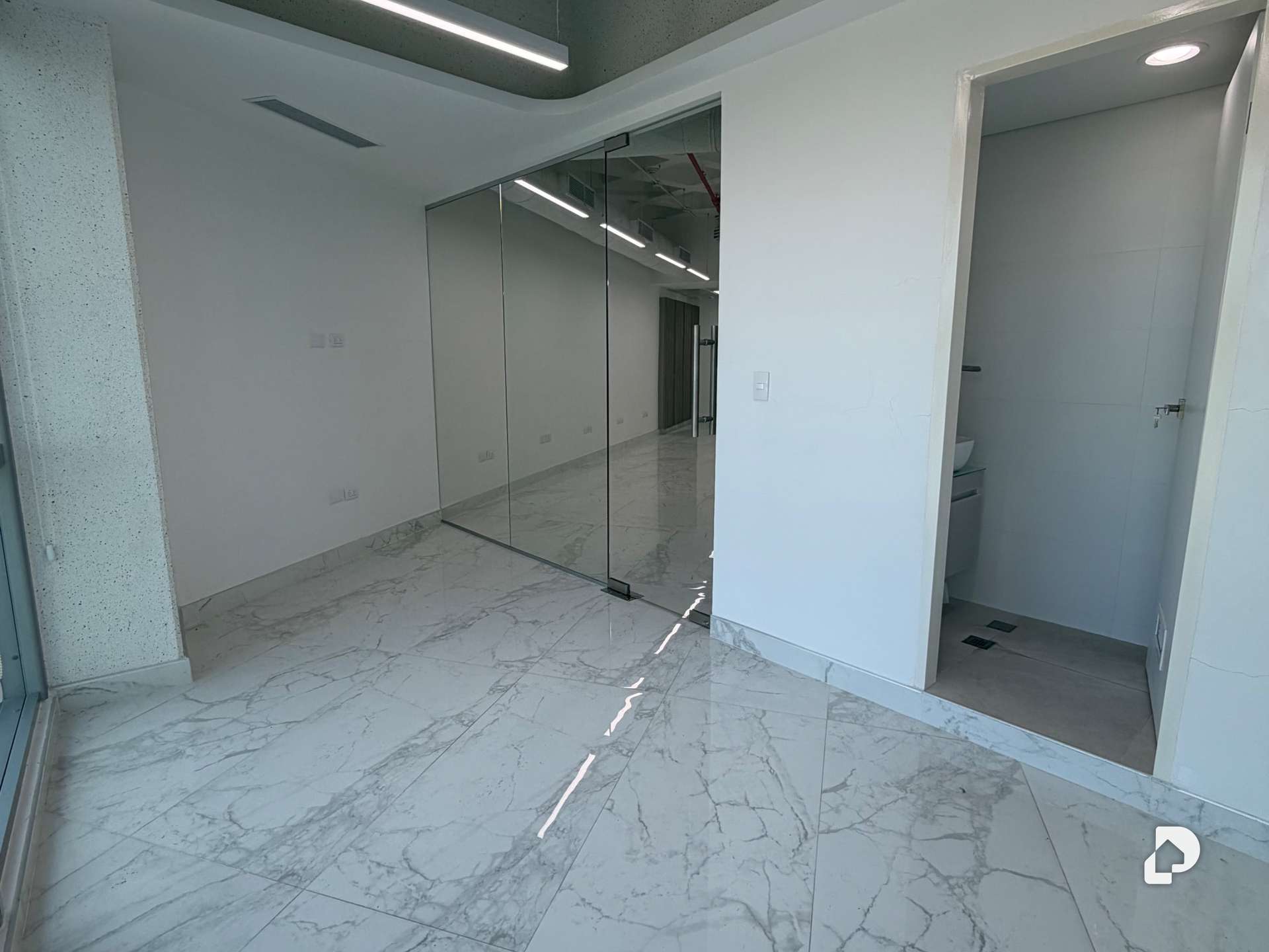 Oficina en Las Mercedes, Caracas – 7