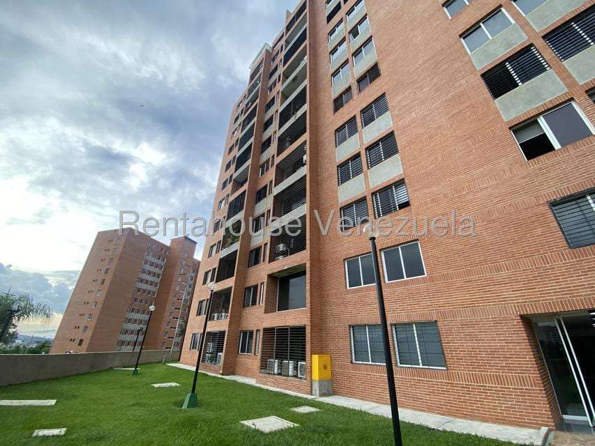 Apartamento en Colinas de La Tahona, Caracas - 1