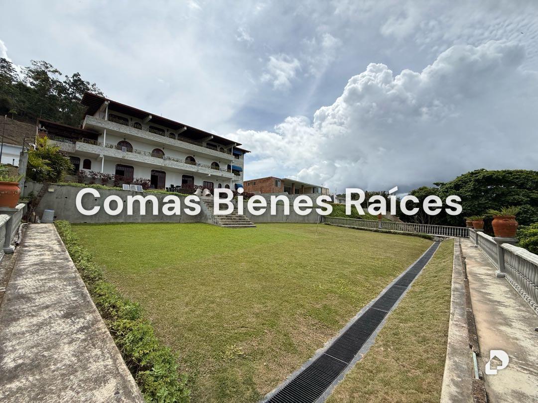 Casa en La Lagunita, Caracas – 1