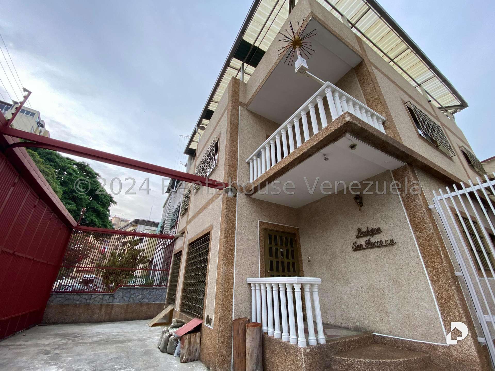 Edificio en Valle Abajo, Caracas – 1
