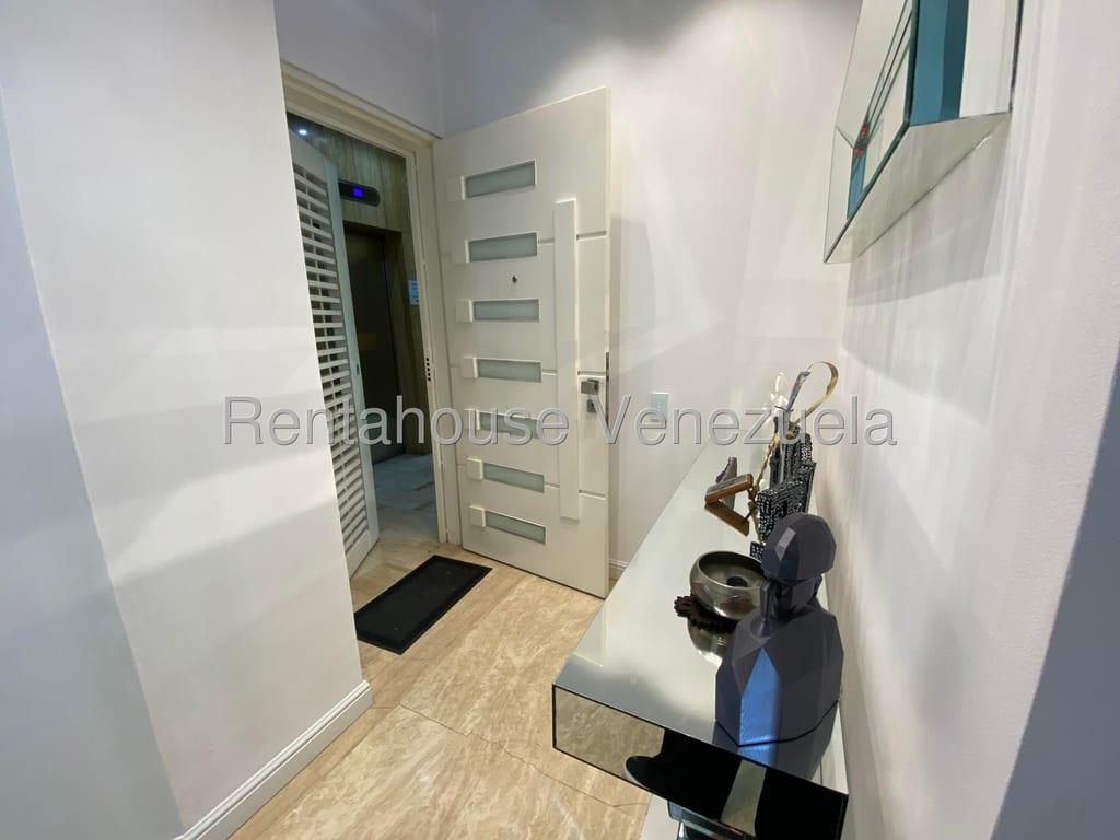 Apartamento en Las Mesetas de Santa Rosa de Lima, Caracas