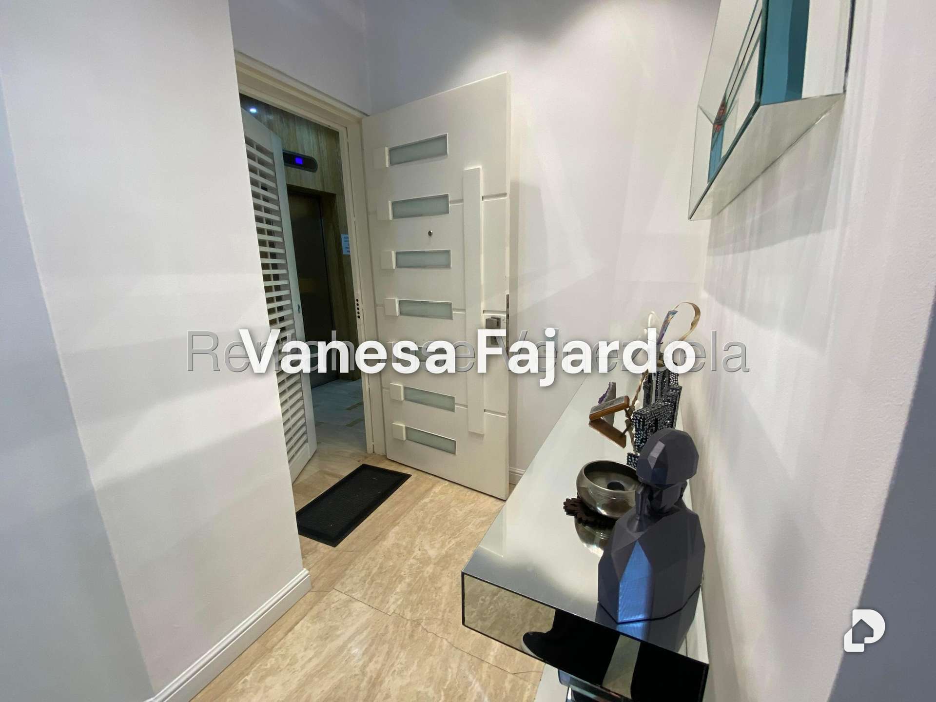 Apartamento en Las Mesetas de Santa Rosa de Lima, Caracas – 3