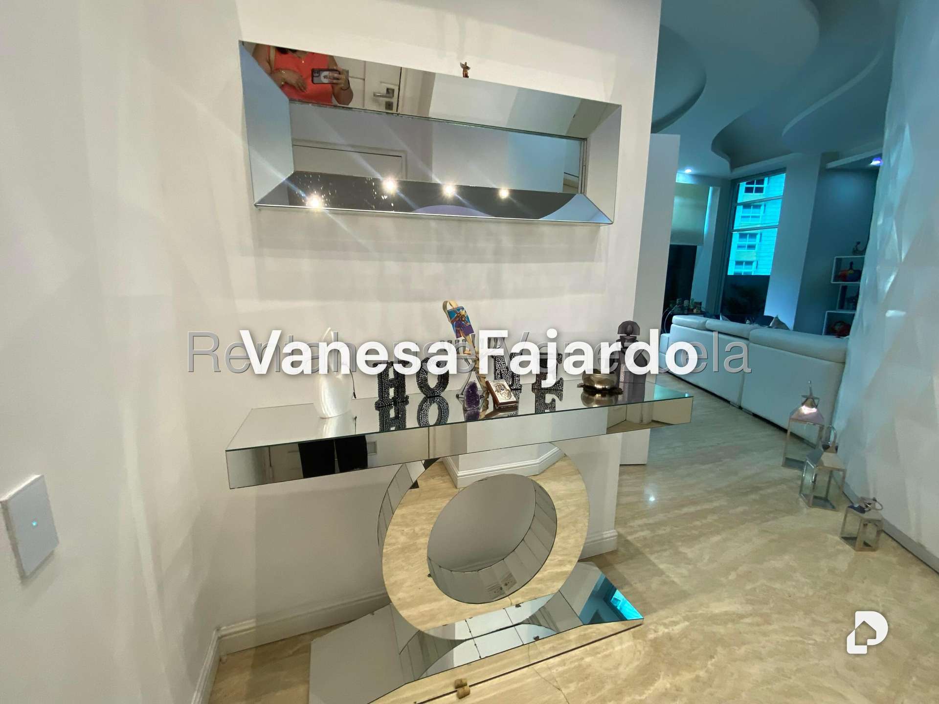 Apartamento en Las Mesetas de Santa Rosa de Lima, Caracas – 2