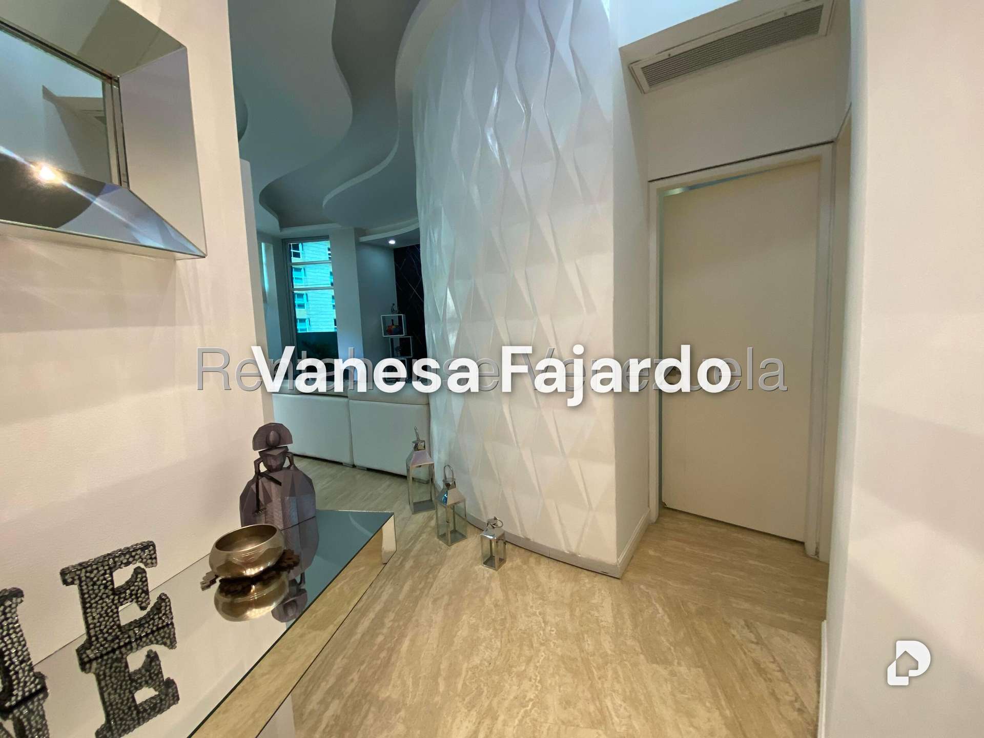 Apartamento en Las Mesetas de Santa Rosa de Lima, Caracas – 4