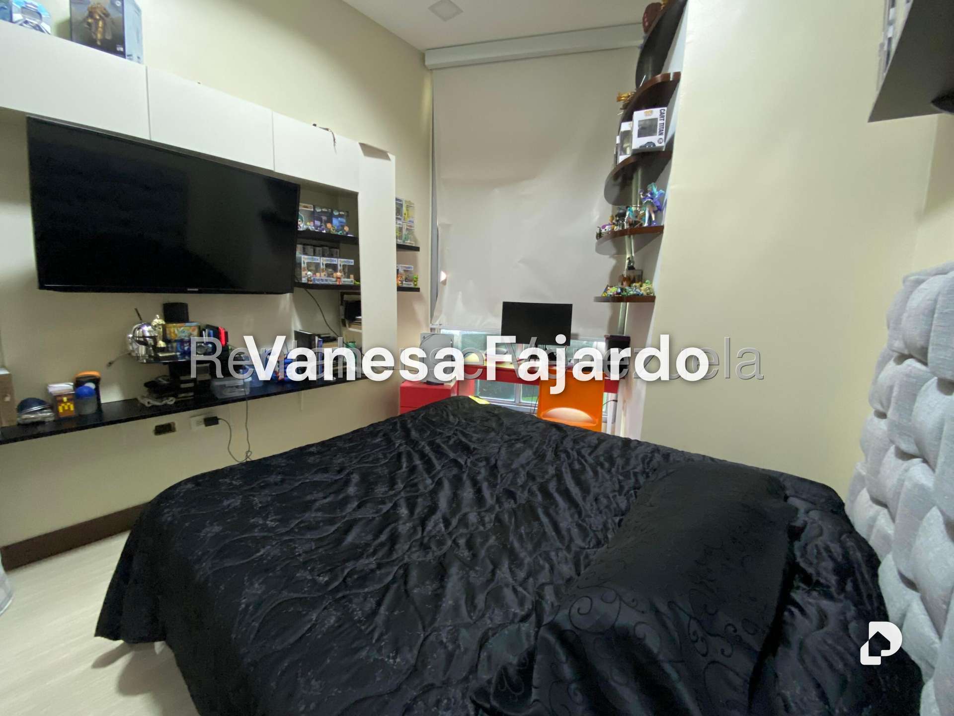 Apartamento en Las Mesetas de Santa Rosa de Lima, Caracas – 14