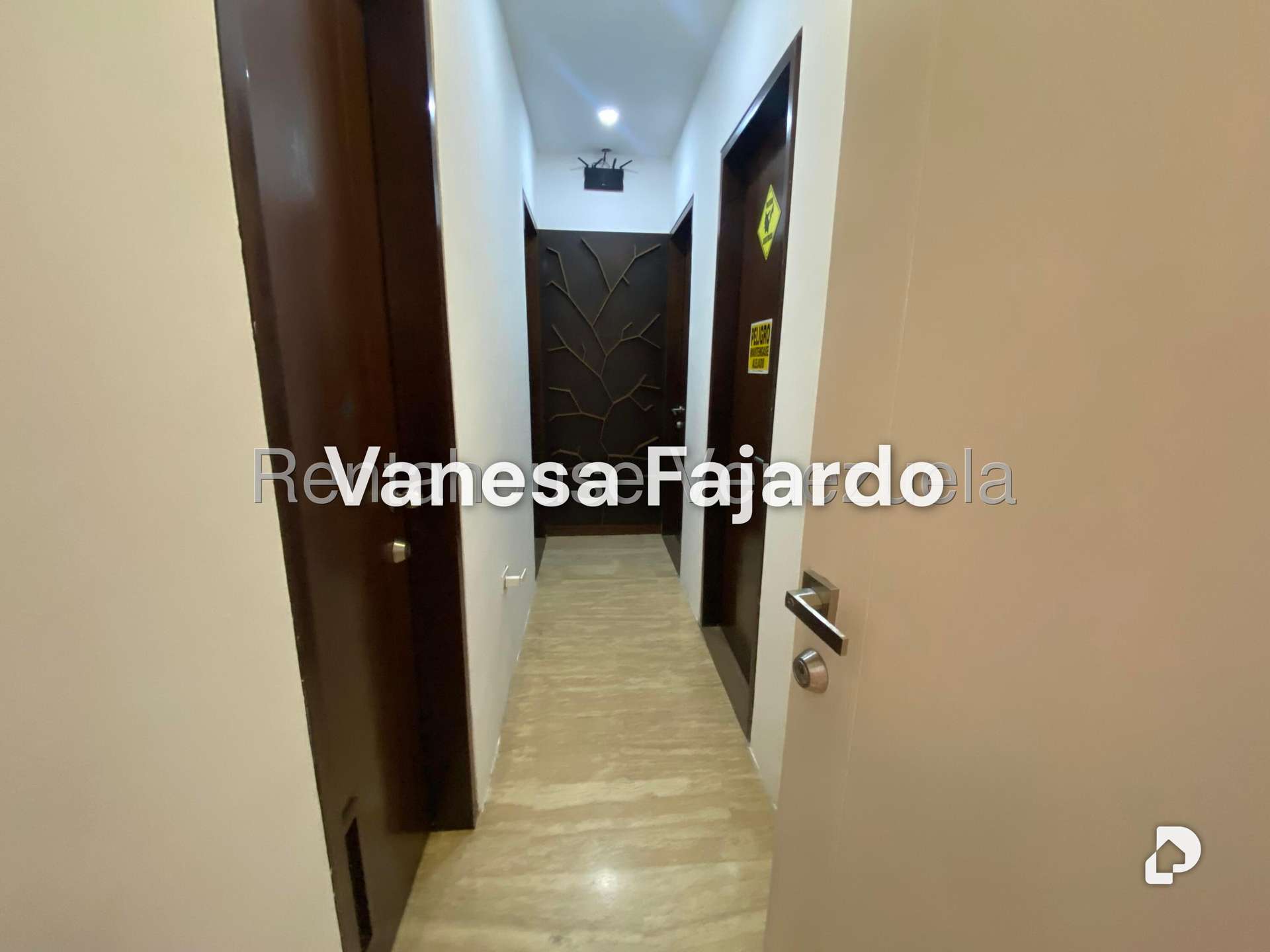 Apartamento en Las Mesetas de Santa Rosa de Lima, Caracas – 21