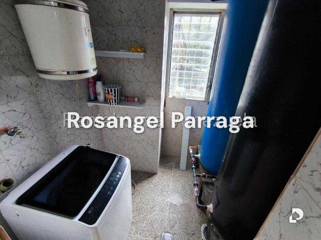 Apartamento en Parroquia Urbana San José, Valencia – 3