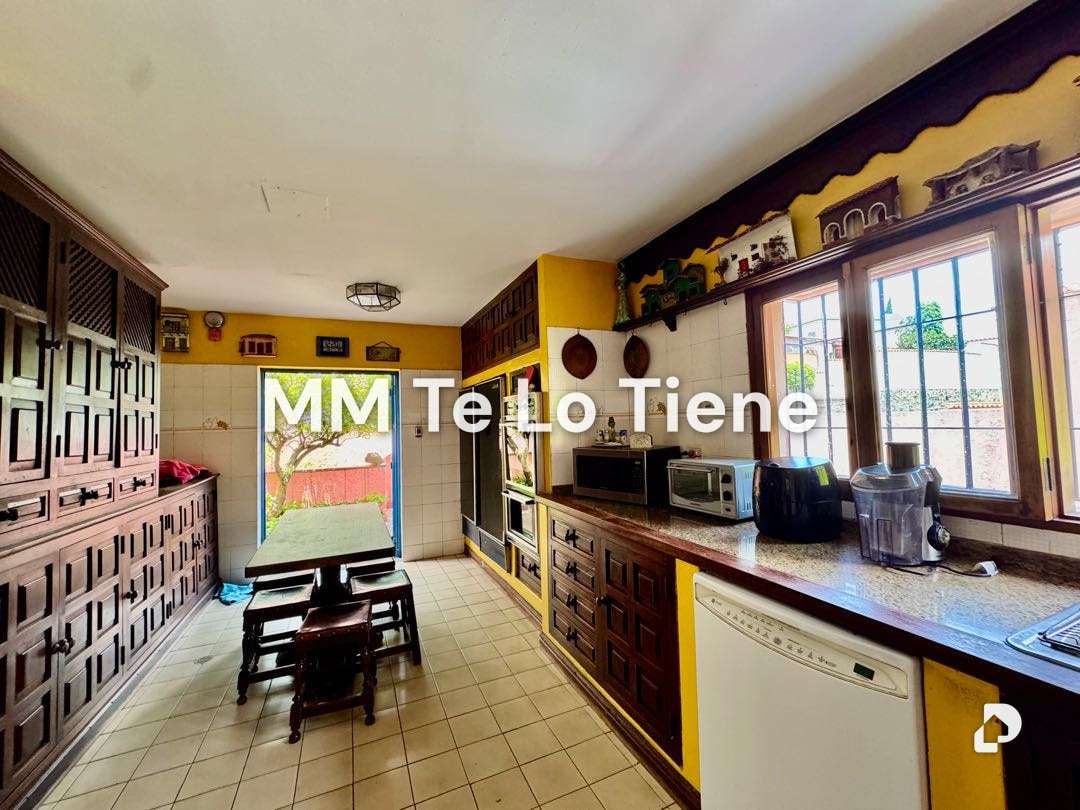 House in Prados del Este, Caracas – 19