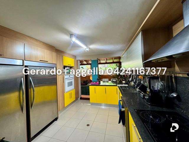 Casa en Alto Prado, Caracas – 9