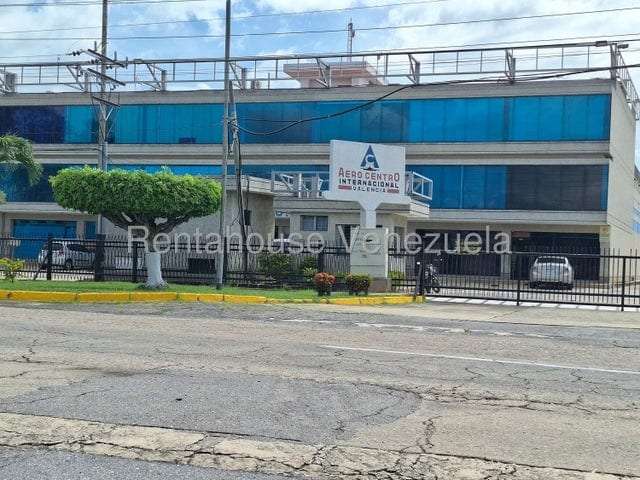 Local comercial en Valencia - 1