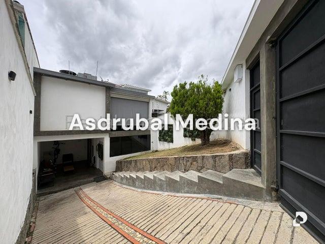 Casa en Lomas De La Trinidad, Caracas – 2