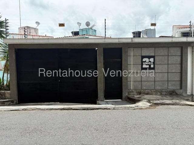 Casa en Lomas De La Trinidad, Caracas