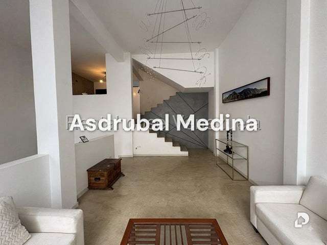 Casa en Lomas De La Trinidad, Caracas – 3