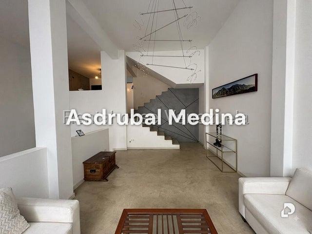 Casa en Lomas De La Trinidad, Caracas – 3