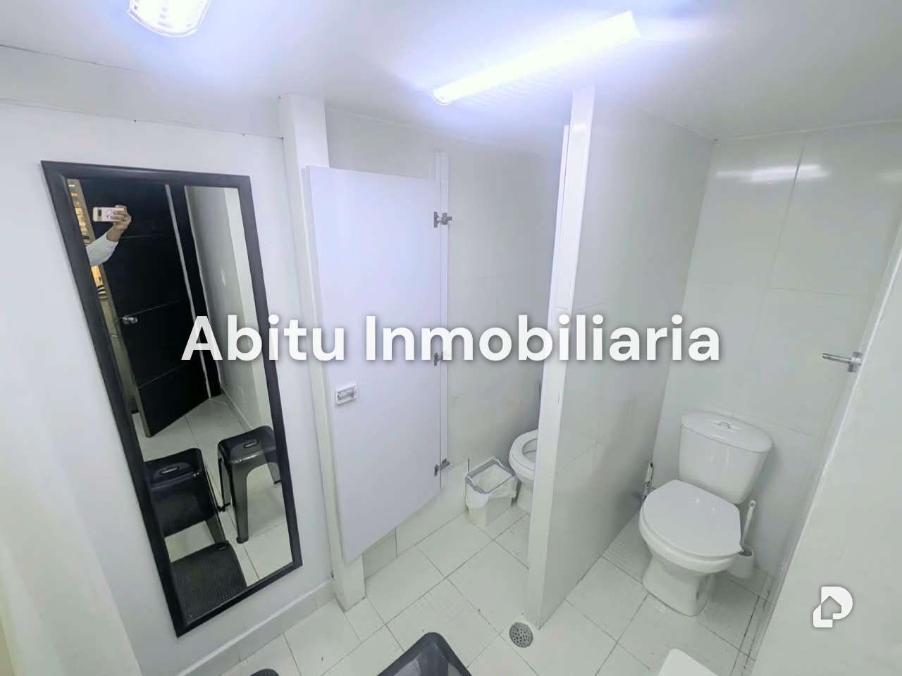 Local comercial en Prados del Este, Caracas – 19