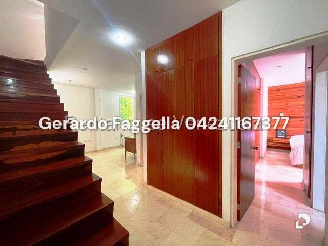 Casa en Alto Prado, Caracas – 11