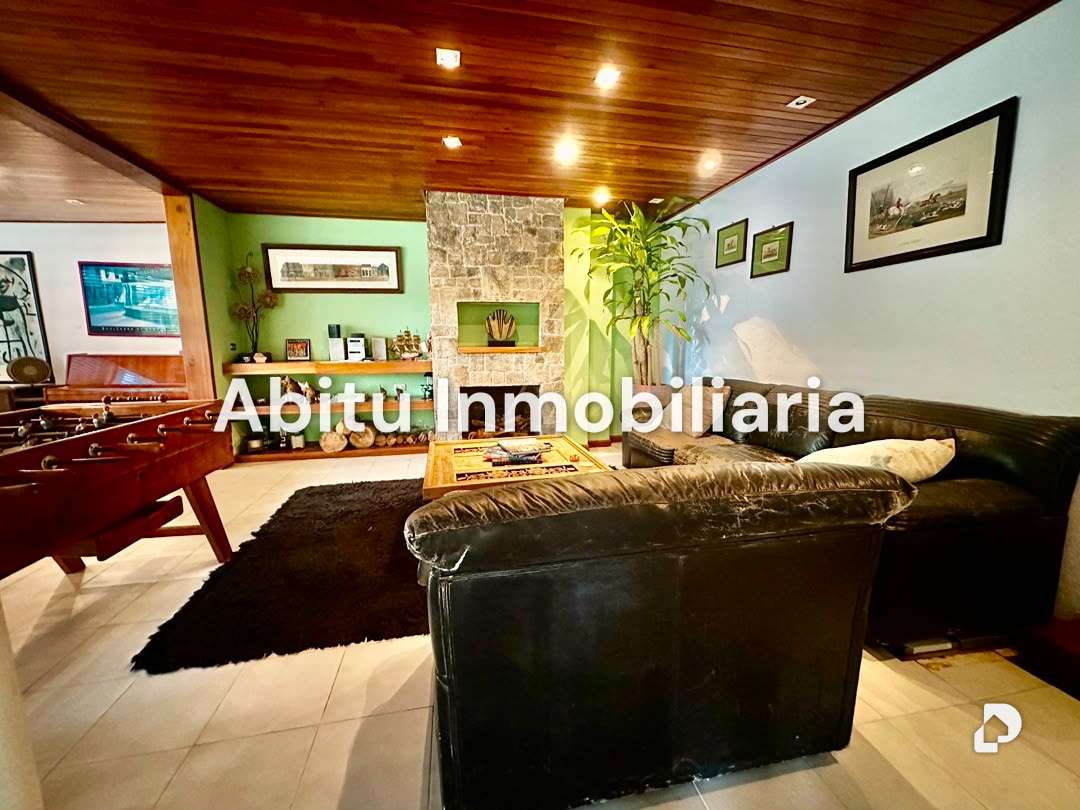 Casa en Los Naranjos, Caracas – 11