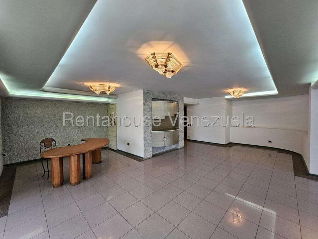 Apartamento en Santa Rosa de Lima, Caracas
