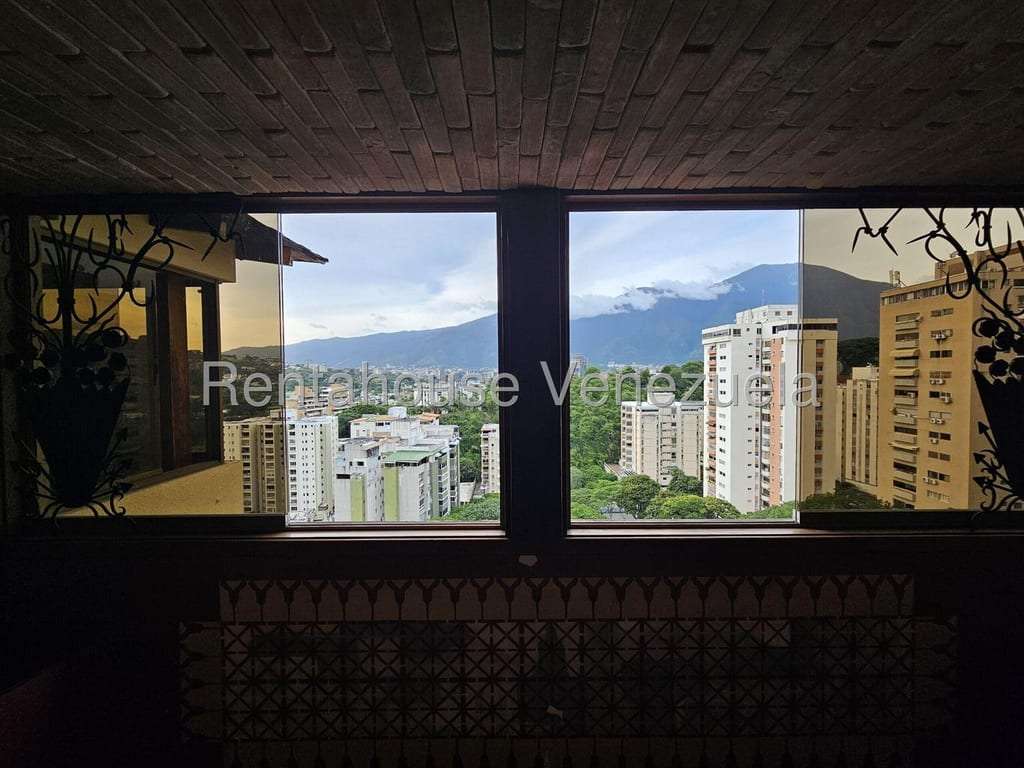 Apartamento en Santa Rosa de Lima, Caracas