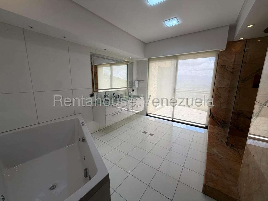 Apartamento en Los Naranjos (del Cafetal), Caracas