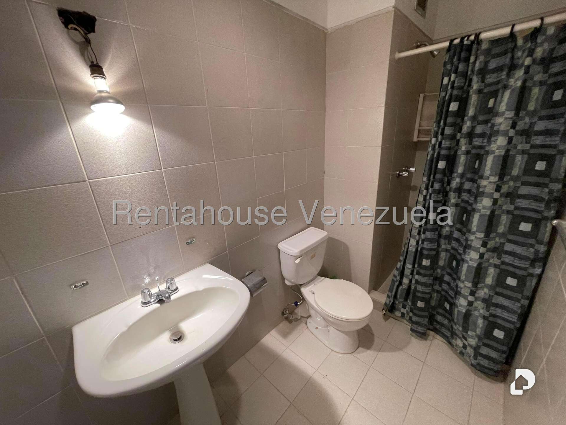 Apartamento en Terrazas del Ávila, Caracas – 19