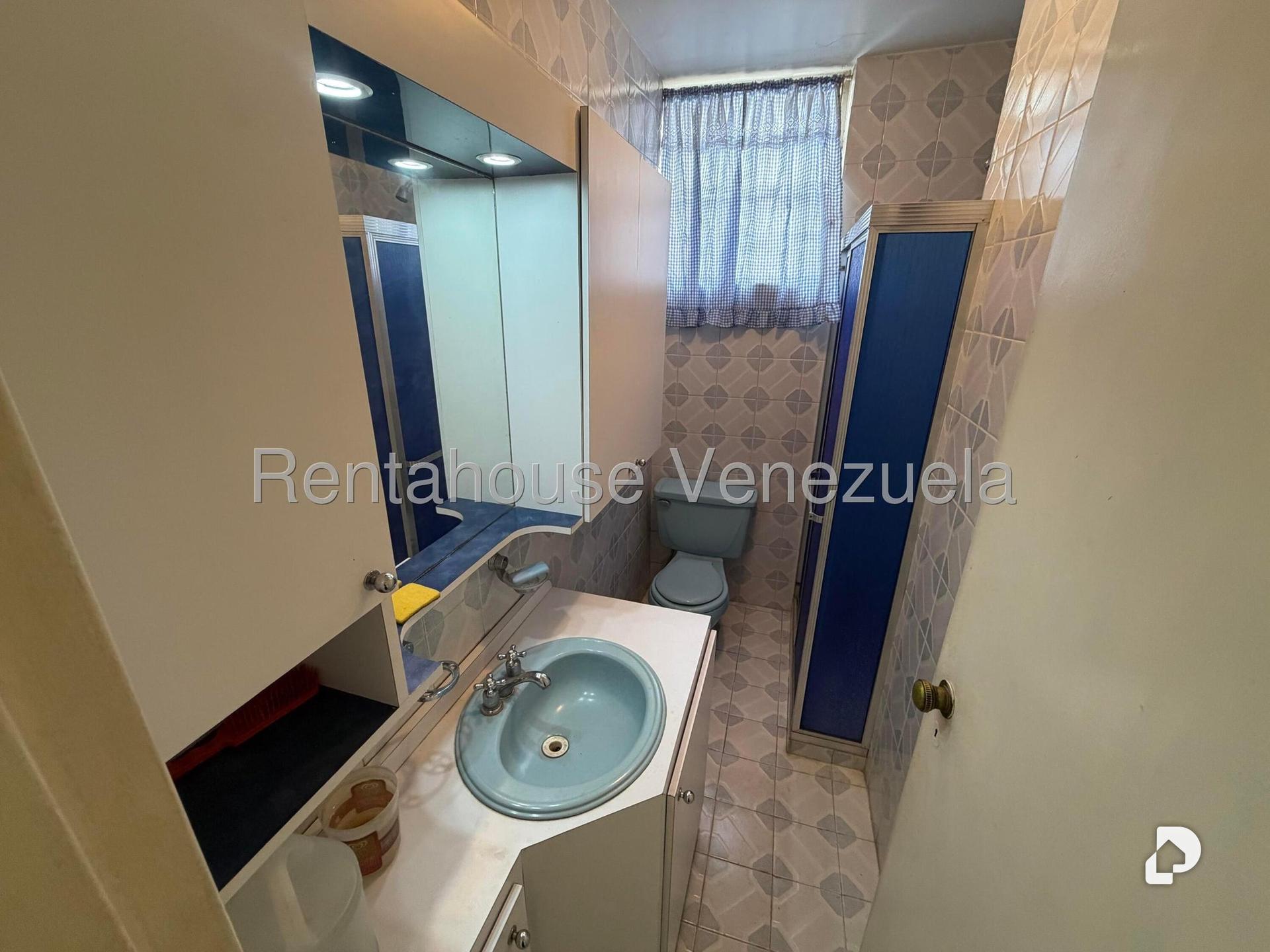 Apartment in El Marqués, Caracas – 3