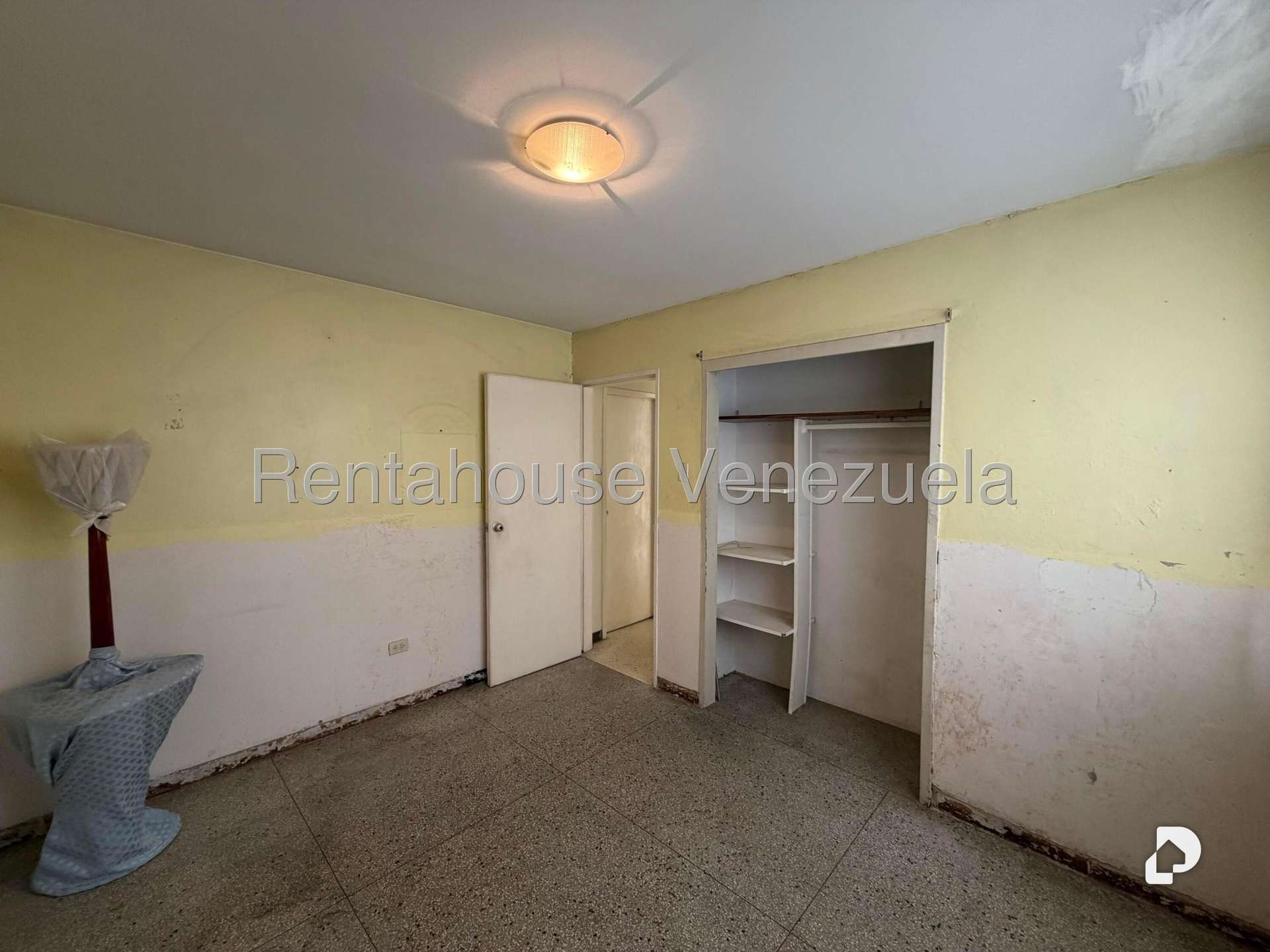 Apartment in El Marqués, Caracas – 4