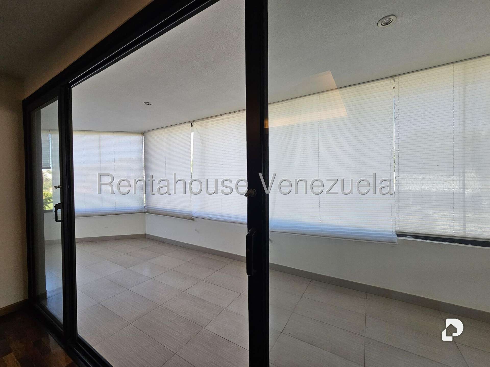 Casa en Los Naranjos (del Cafetal), Caracas – 58