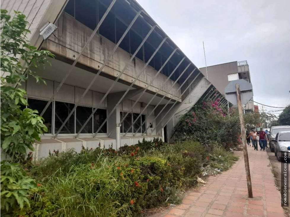 Edificio en Zona Centro, Coro - 1