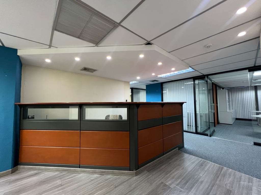 Oficina en El Rosal, Caracas - 1