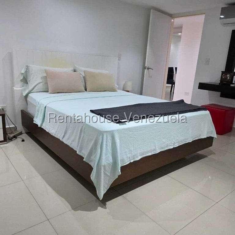 Apartamento en Lomas del Sol, Caracas