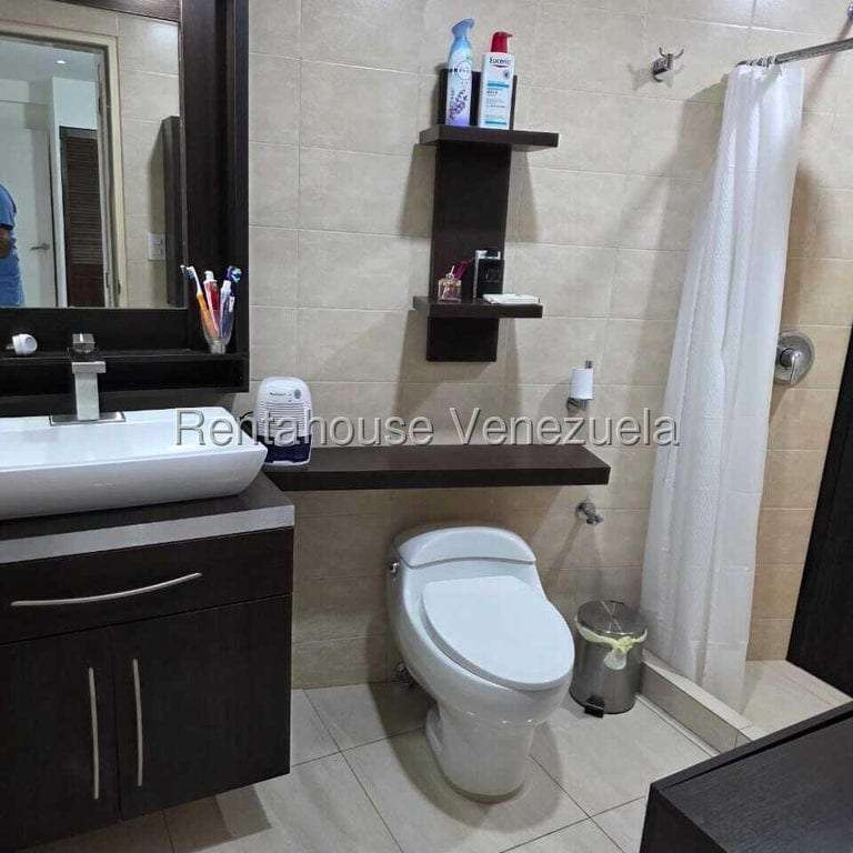 Apartamento en Lomas del Sol, Caracas