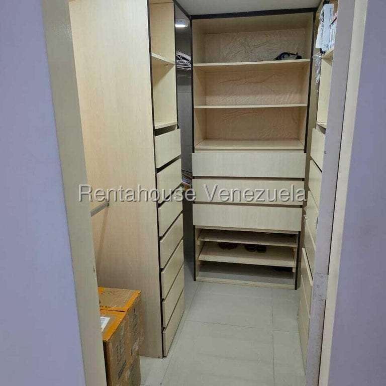 Apartamento en Lomas del Sol, Caracas