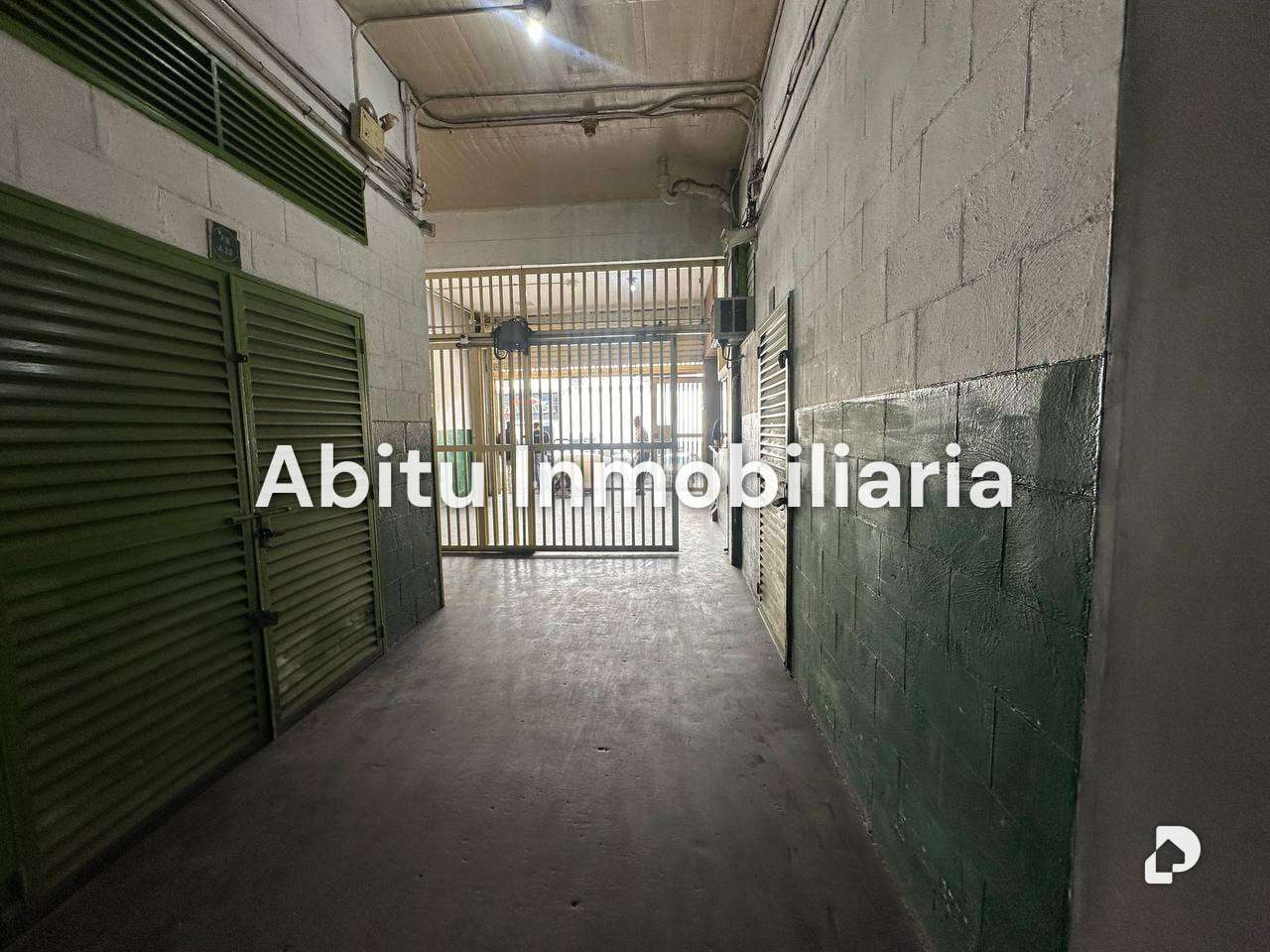 Local comercial en Los Cortijos de Lourdes, Caracas – 13