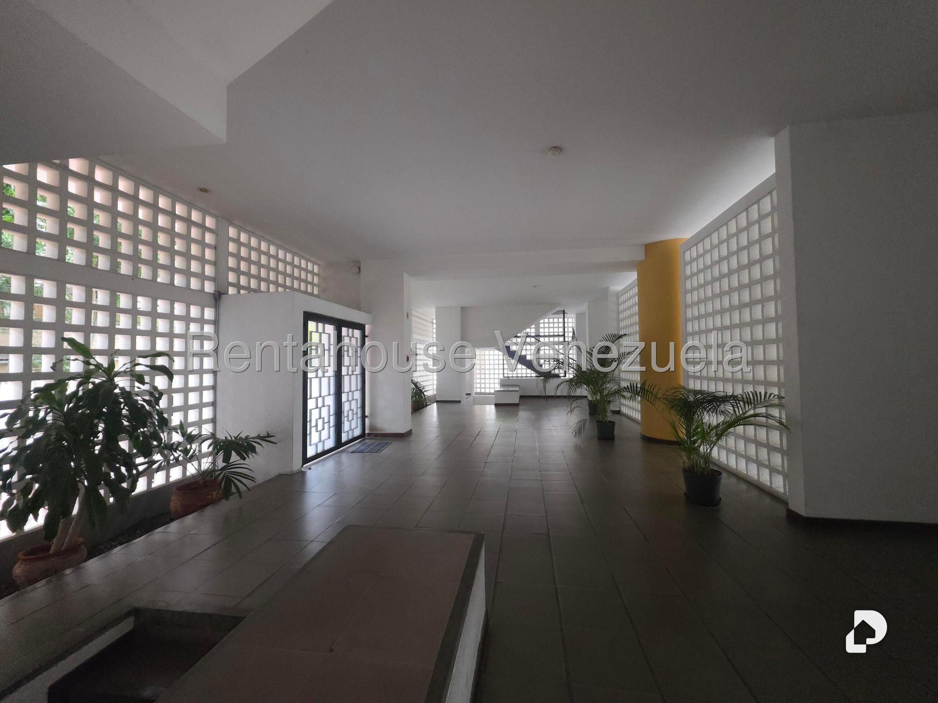 Apartamento en Las Mercedes, Caracas – 2