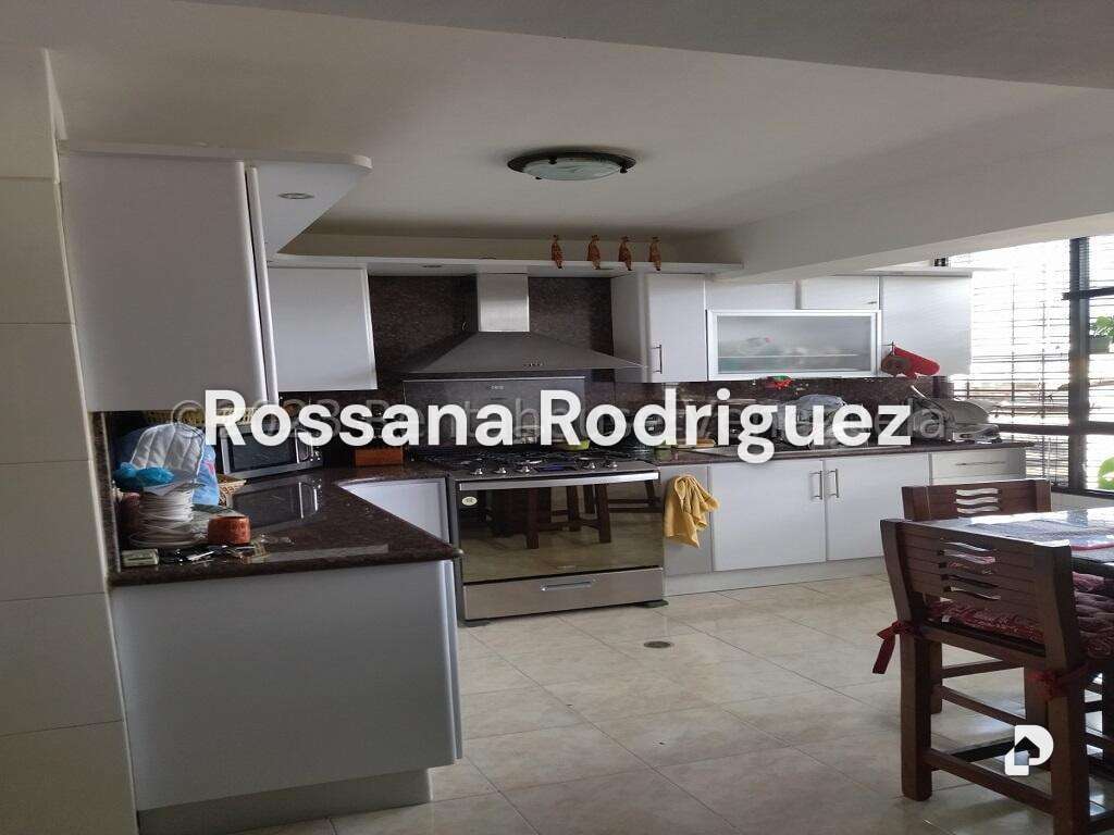 Apartamento en Los Rosales, Caracas – 16