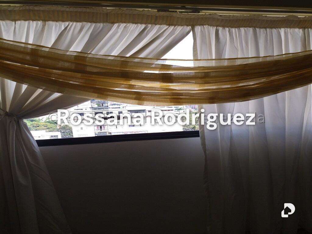 Apartamento en Los Rosales, Caracas – 22