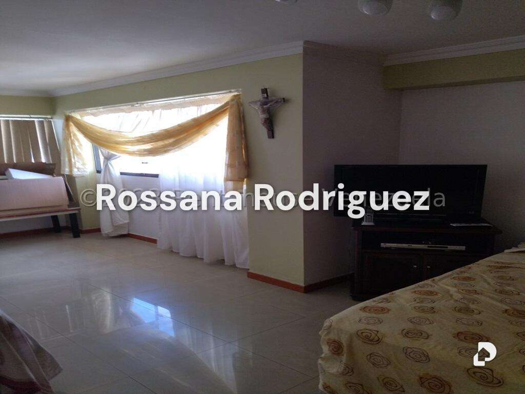 Apartamento en Los Rosales, Caracas – 24