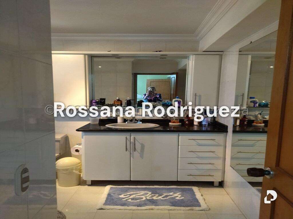 Apartamento en Los Rosales, Caracas – 17