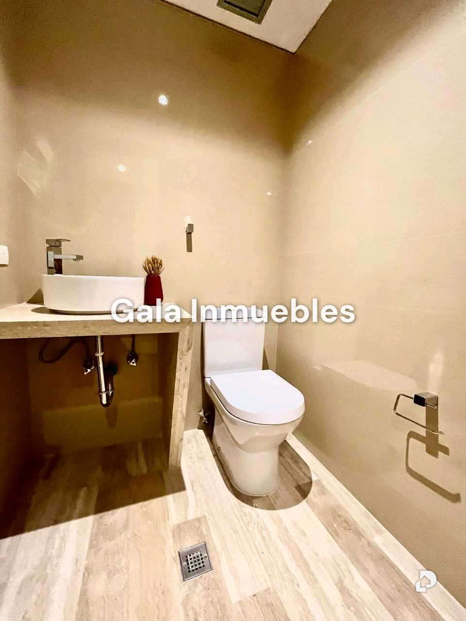 Apartamento en Campo Alegre, Caracas – 13